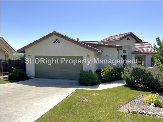Building Photo - AVAILABLE AUGUST - Gorgeous 3 Bedroom Paso Robles Home