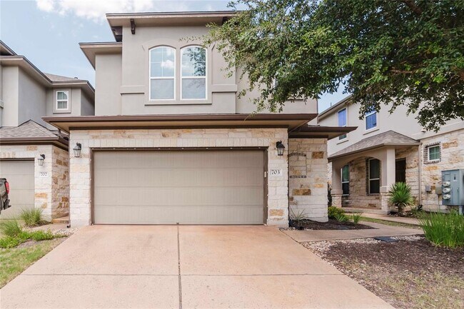 Building Photo - 13400 Briarwick Dr Unit 703 Rental