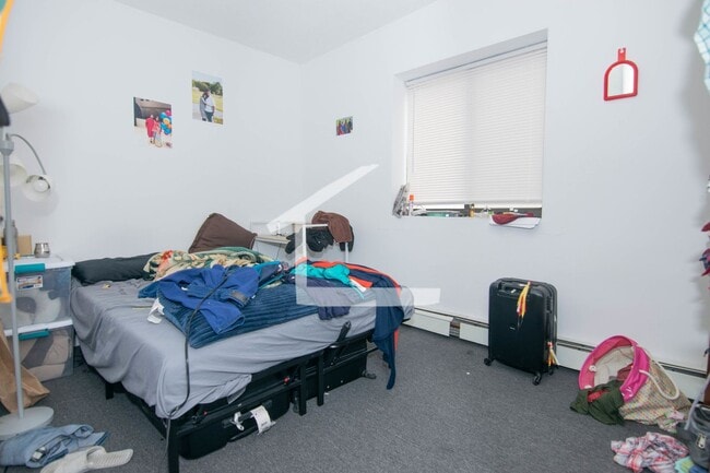 Photo - 2BR 1Bth unit. Heat/Hot Water included. Great location!