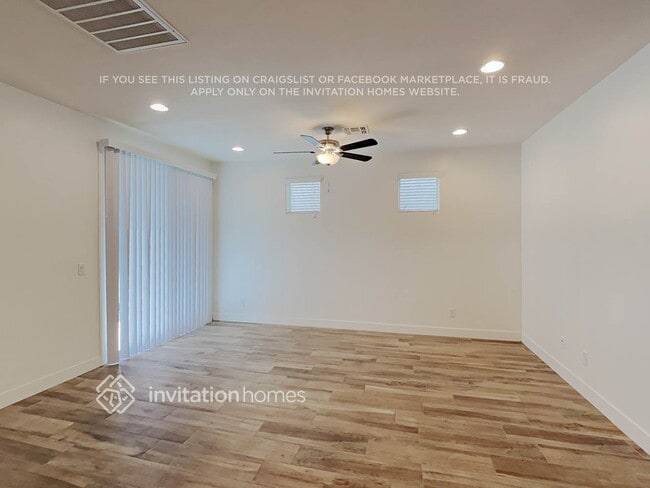 Photo - 16505 S 10th St