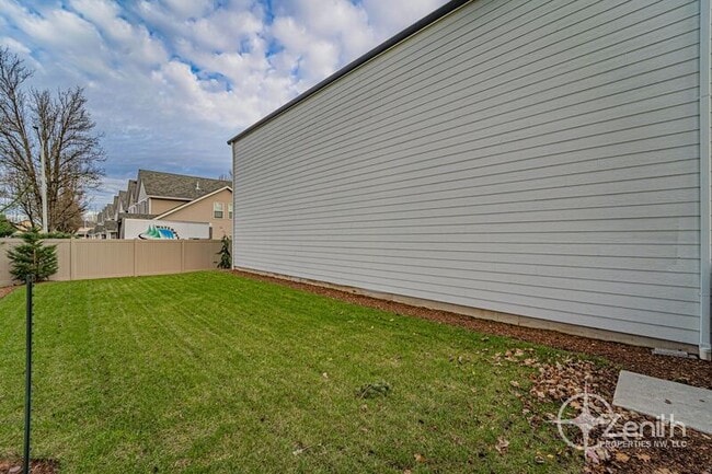 Photo - 16304 NE 21st St