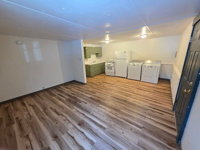 Photo - 6137 Memorial Dr