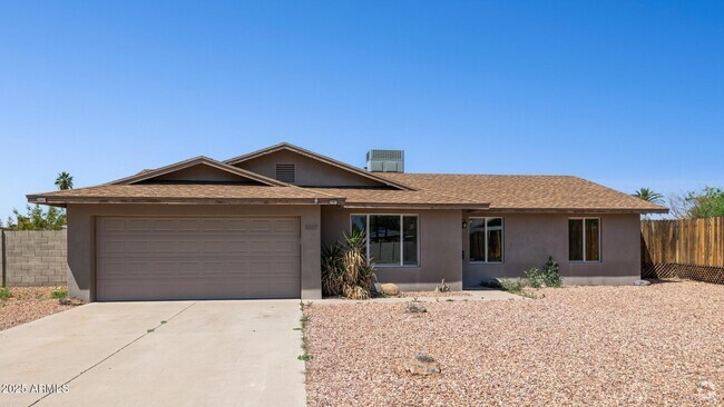Building Photo - 1661 E Bishop Dr Rental