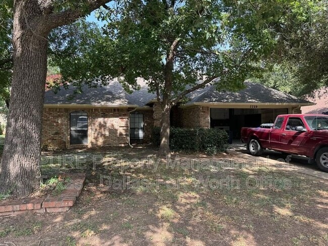 Building Photo - 7729 Red Oak St