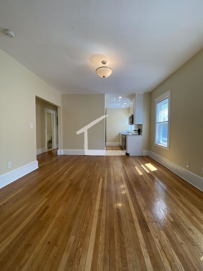 Photo - Available Now - Single, Private Bedrooms for Rent in SHARED  Brookline / Washington Sq 4 Bed/2 Bath