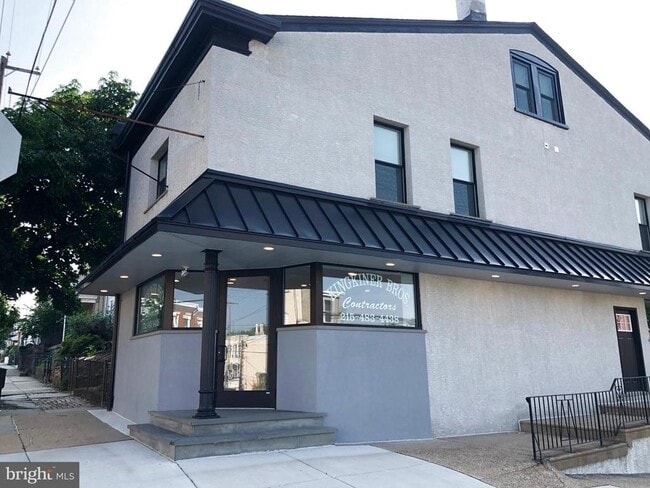 Building Photo - 441 Leverington Ave Rental