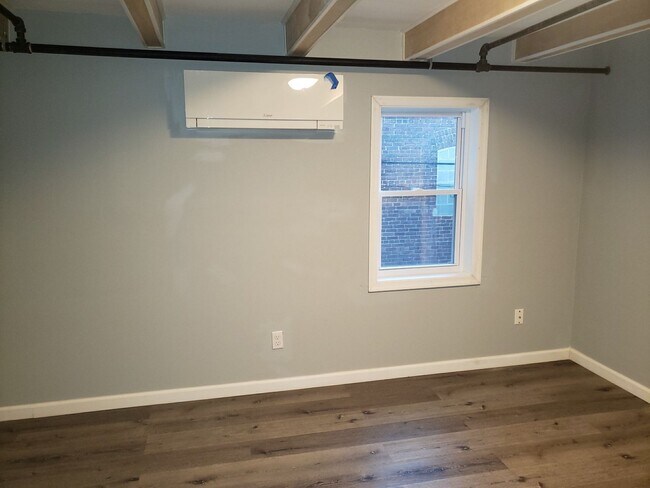Photo - Newly Renovated! 2nd Floor 1 Bedroom 1 Bat... Unit 1