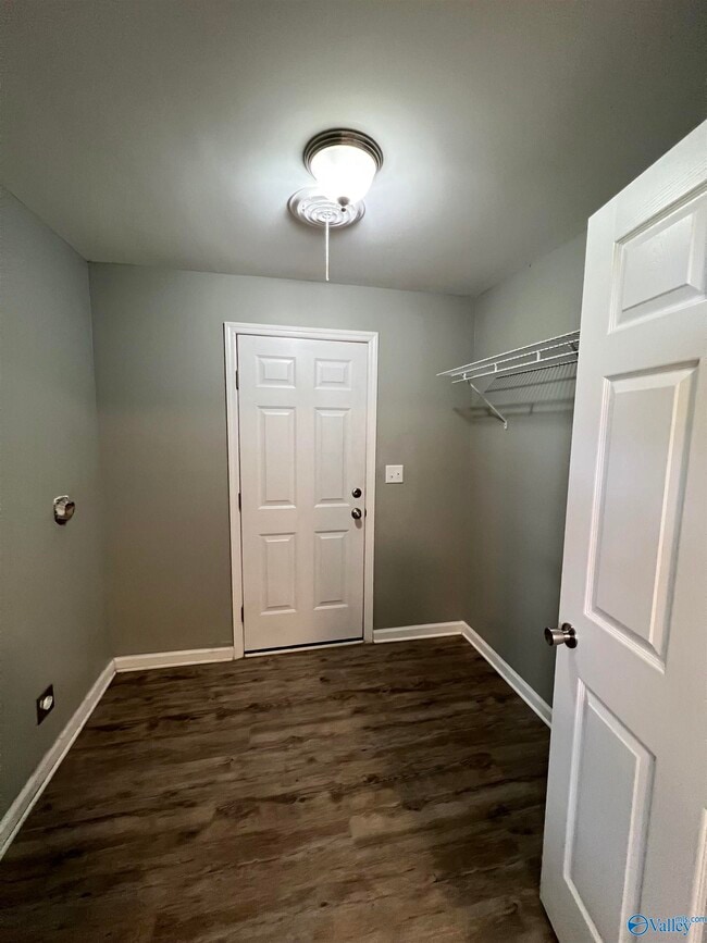 Photo - 12055 Lawngate Rd