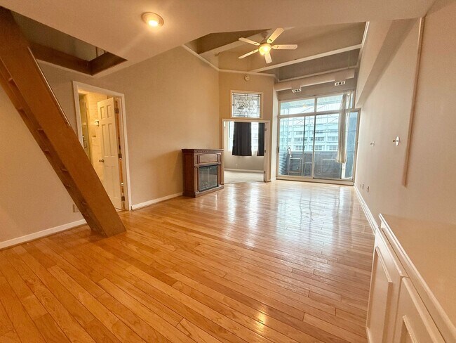 Building Photo - Waterfront Condo with Loft & Balcony at Pi...