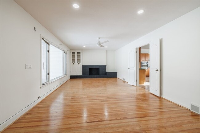 Photo - 213 Governor Terrace