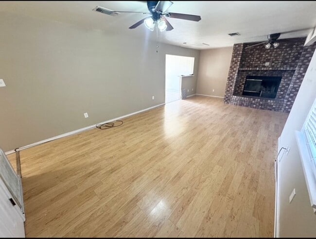 Photo - 2 Bed 2 Bath Ready To Move In ASAP!