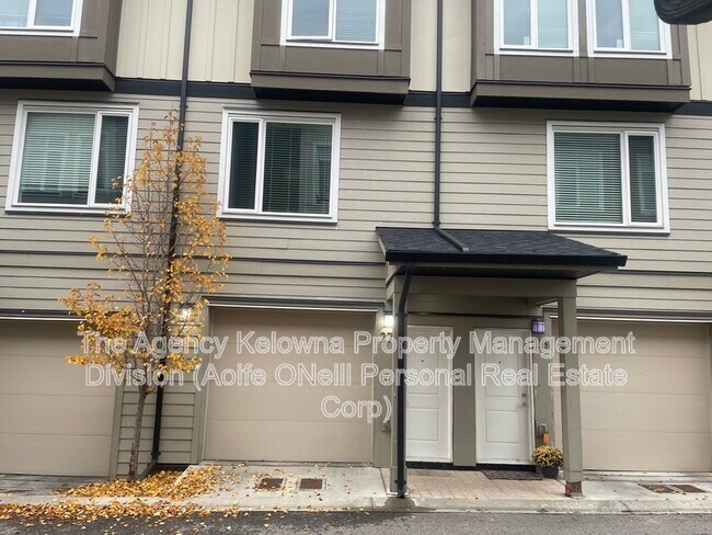 Photo - 1308 Rutland Rd N