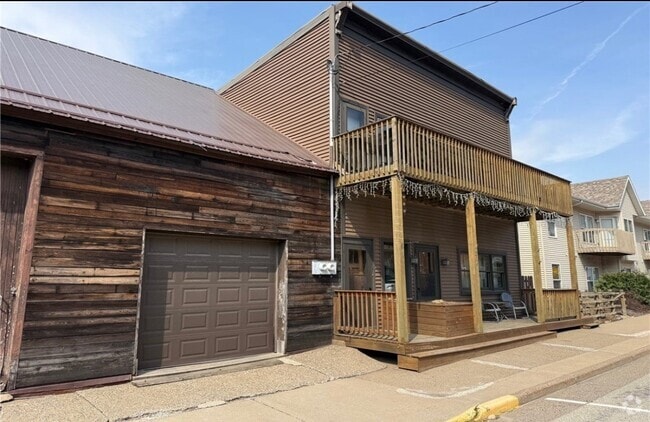 Building Photo - 304 S Main St Unit Duplex Rental