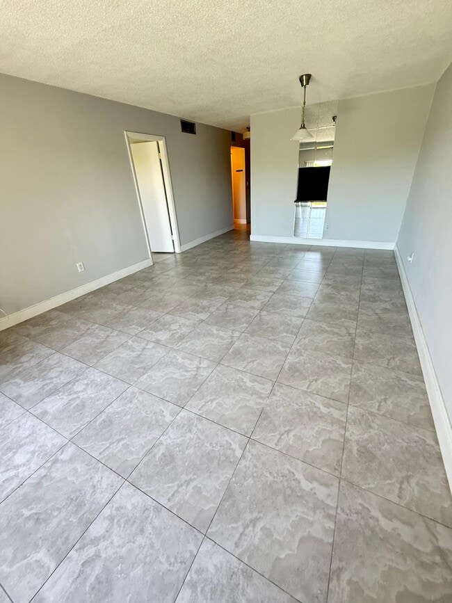 Photo - 7850 Camino Real Unit O420