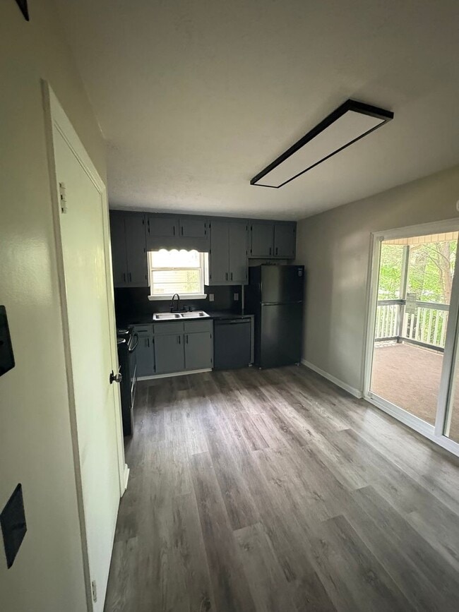 Photo - 2 Bedroom Townhome in Flowery Branch!