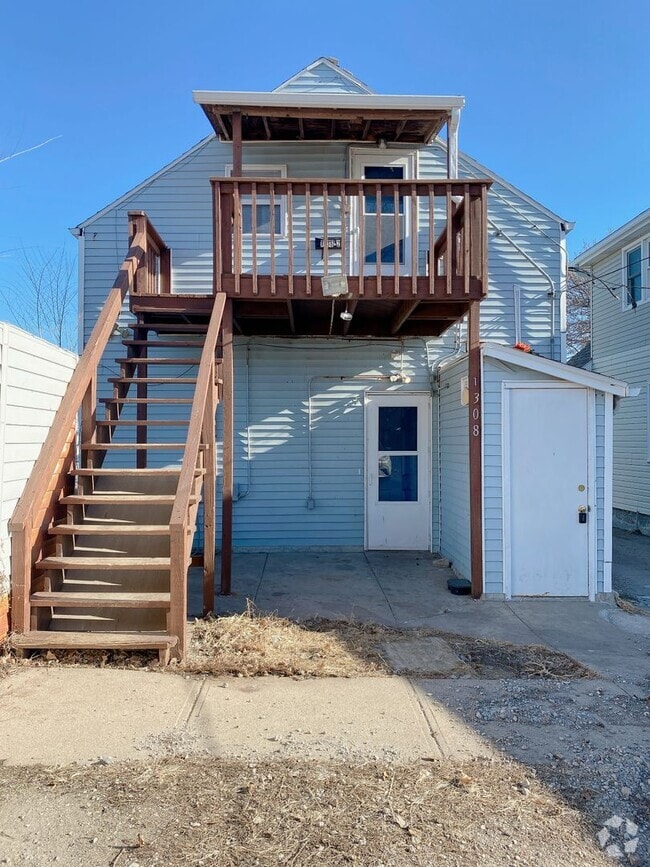 Building Photo - 1308 Garfield St Unit #2 [Upstairs] Rental