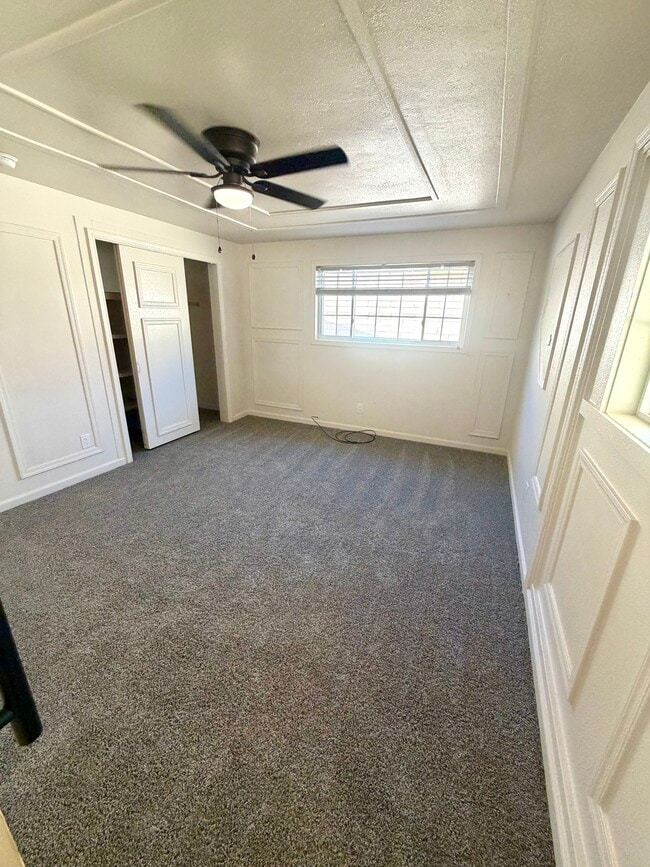 Photo - 218 W Hartford Rd