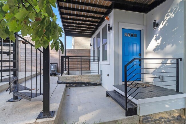 Photo - 1417 Montello Ave NE