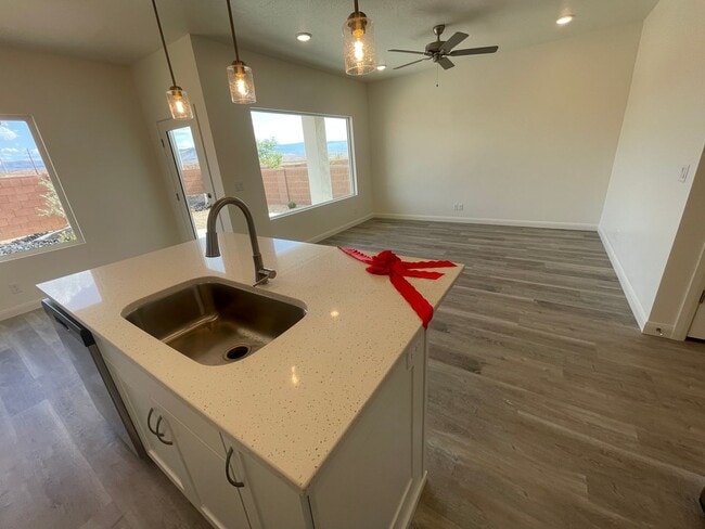 Photo - 1396 White Holw Ln