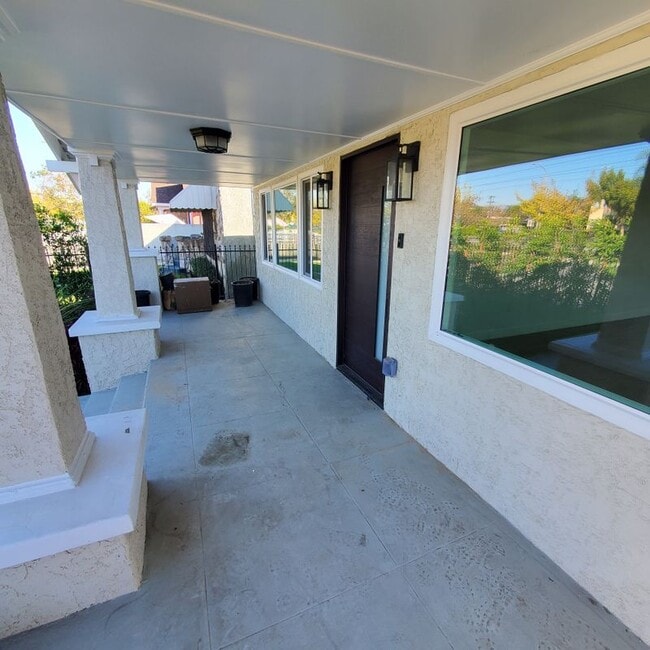 Photo - 1742 Exposition Blvd