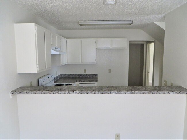 Photo - 2217 Katy Ln Unit C