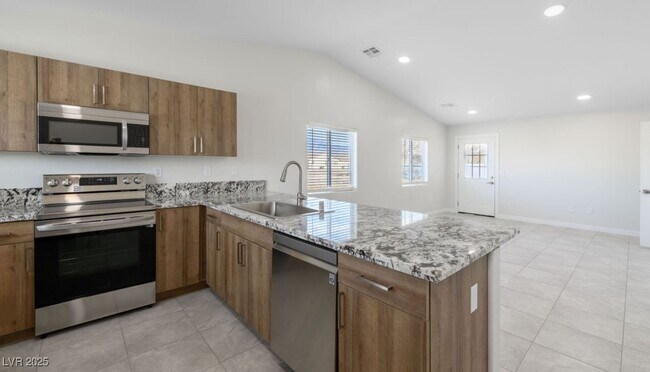 Photo - 1711 Sycamore Ave