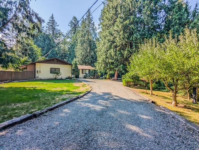 Photo - Charming 3 bed, 1.5 bath country rambler i...