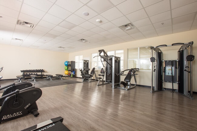 Gym - Fountain Hill Apartments