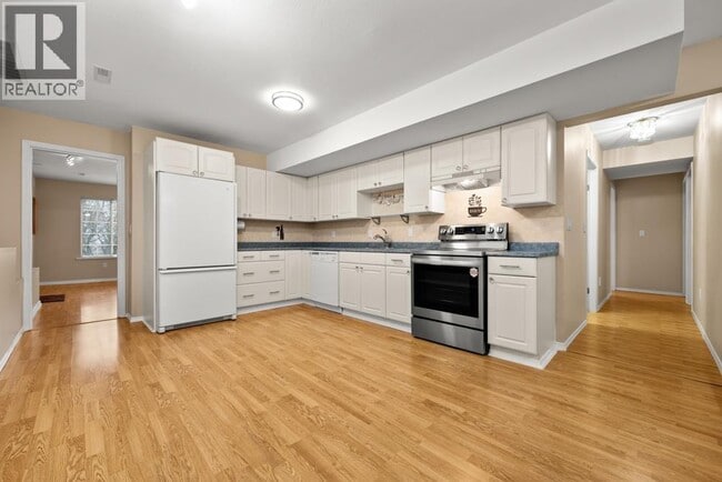 Photo - 2637 Panorama Dr