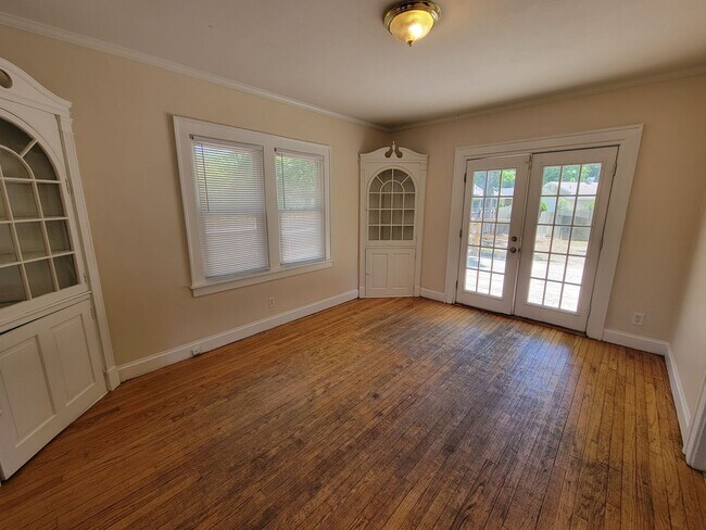 1444 South Bend Ave Unit 1
