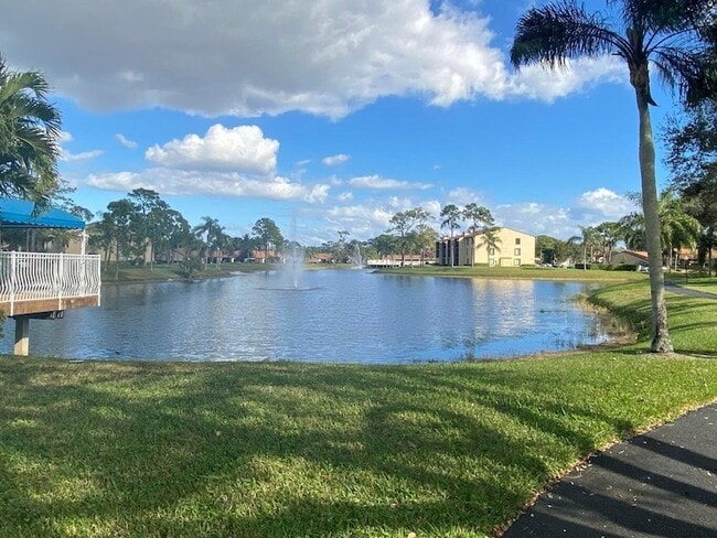 Photo - 536 Shady Pine Way Unit C2