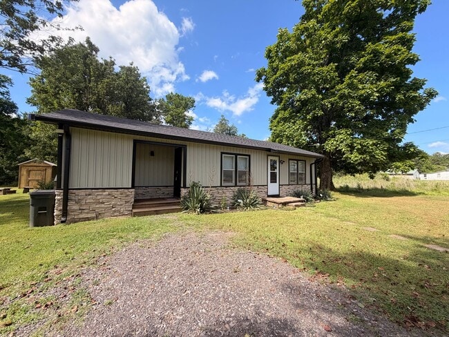 Building Photo - Charming 3-bedroom, 1-bath home in Dardanelle, AR,