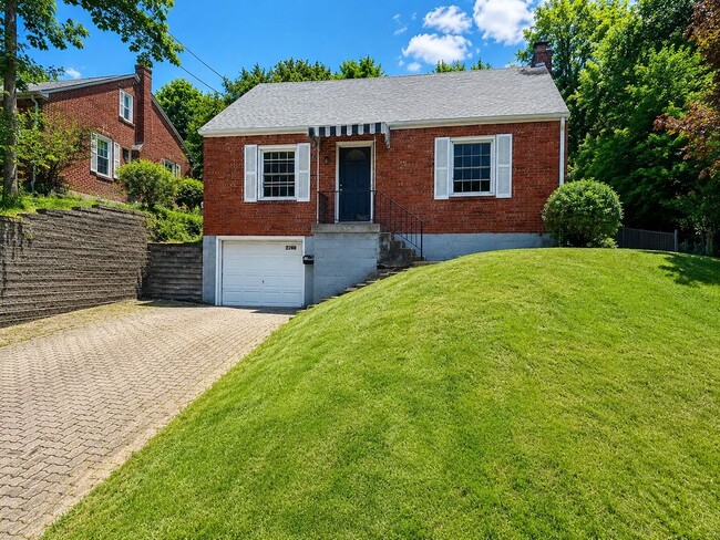 Building Photo - 2768 Glenny Ln