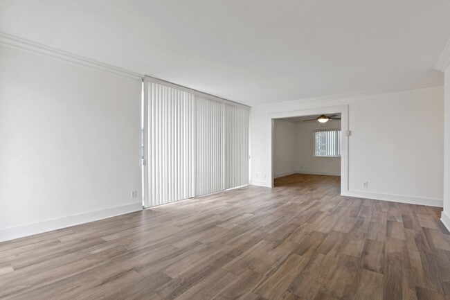 Photo - 1319 Berkeley St Unidad 1