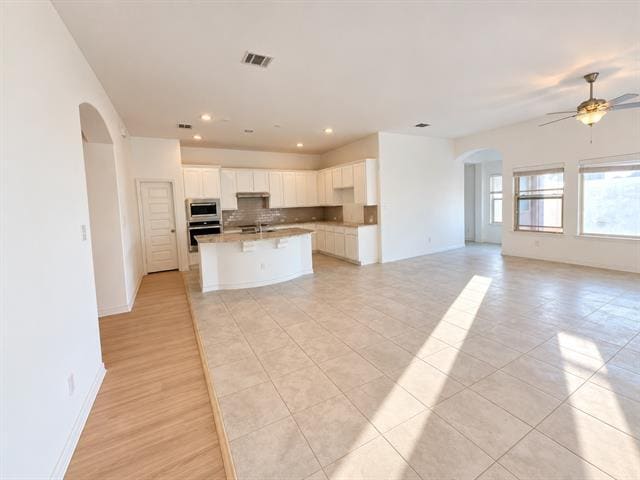 12720 Viewpoint Ln