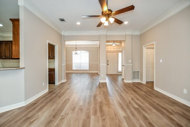 Photo - 106 Stanford St