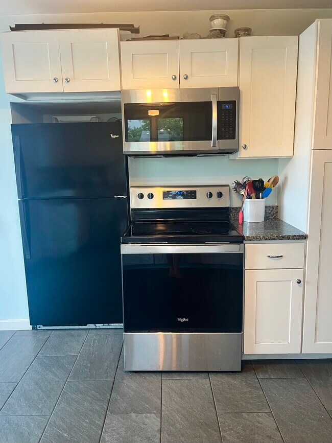 Photo - 9 Greenlaw Blvd House