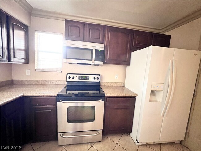 1150 N Buffalo Dr Unit 1077