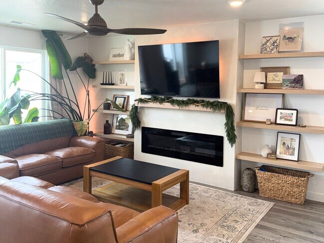 1824 Wolverine Wy