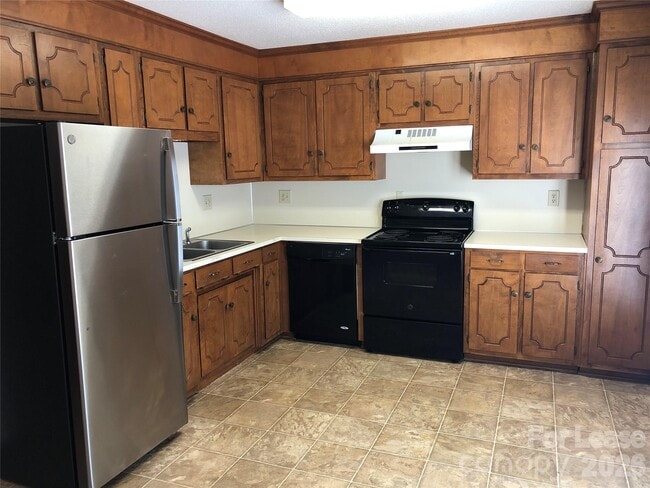 Photo - 107 Hillcrest Dr