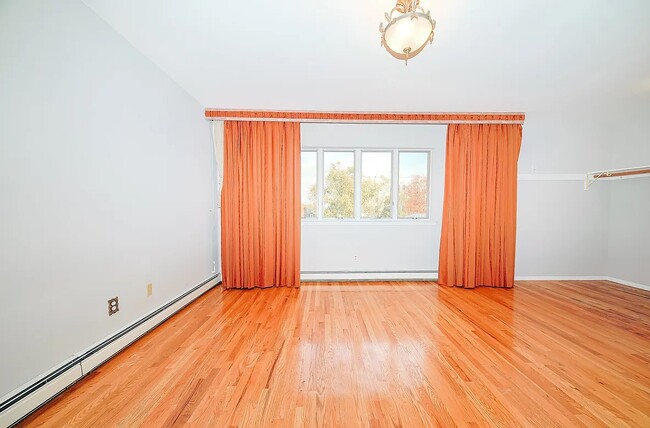 Photo - Contemporary Living Starts Here Unit A8