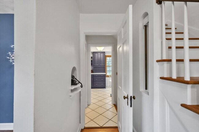 Photo - Charming 2 Bed 2 Bath House in the Heart o...