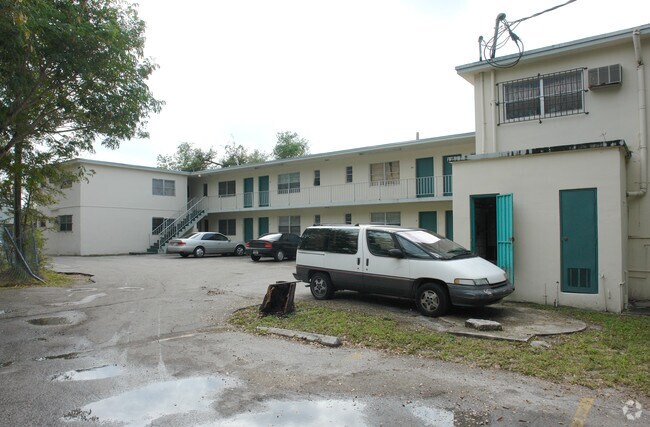 Photo - Buena Vista Apartments