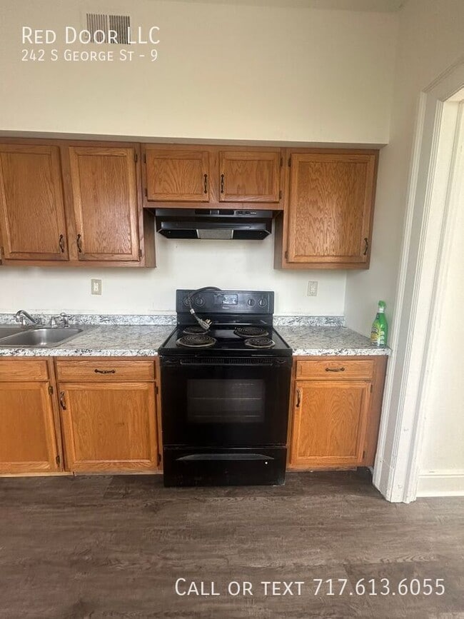 Photo - 242 S George St Unit 9