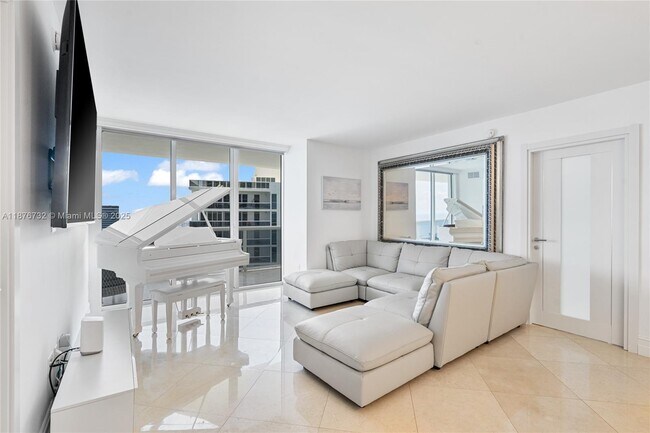 Photo - 1830 S Ocean Dr Unidad 4304