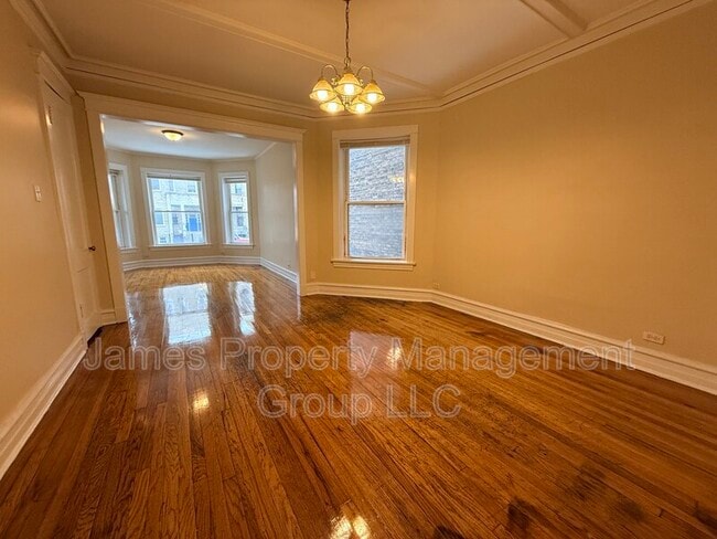 Photo - 3213 W Warren Blvd