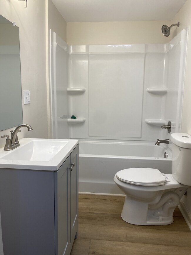 Photo - 975 Beason Dr