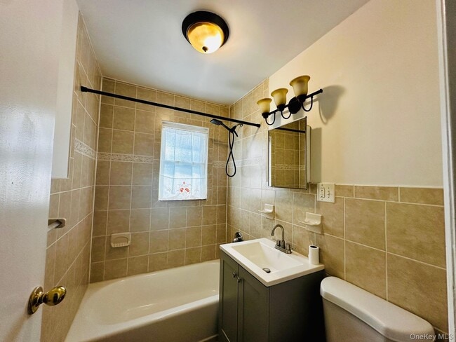 Photo - 94-03 75th St