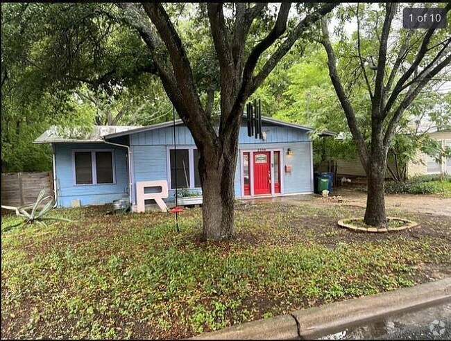 Building Photo - 2210 Palo Pinto Dr Rental