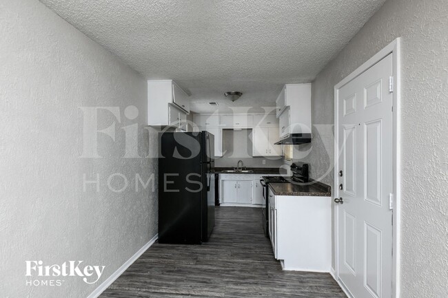 Photo - 308 Bluebonnet St